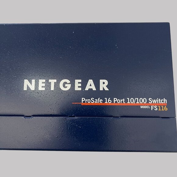Netgear Ethernet Switch FS116 Prosafe 16 Port 10/100 Unmanaged Power Supply - Picture 2 of 8
